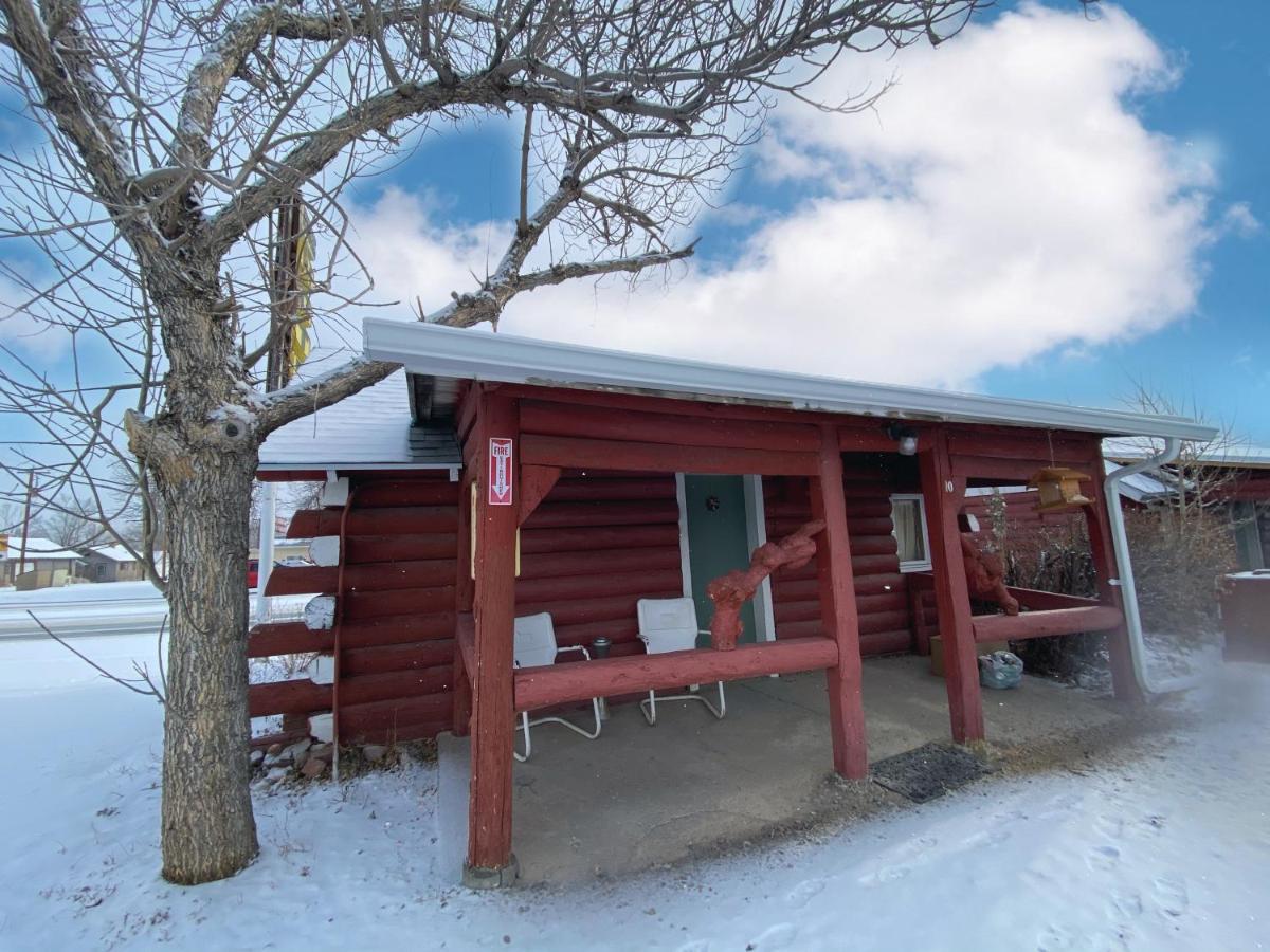 Roundtop Mountain Vista - Cabins And Motel 瑟莫波利斯 外观 照片
